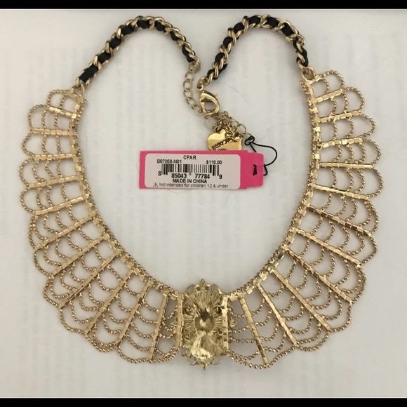 Betsey Johnson Paris Cat Cameo Collar Necklace - Picture 2 of 3